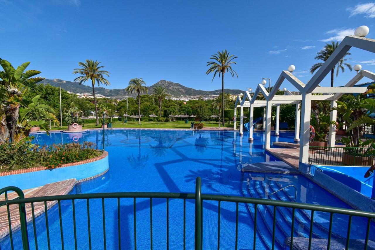 Benal Beach, Luxury Sea & Mountain View Beachside 1 Bedroom Apartment Benalmadena Exterior photo